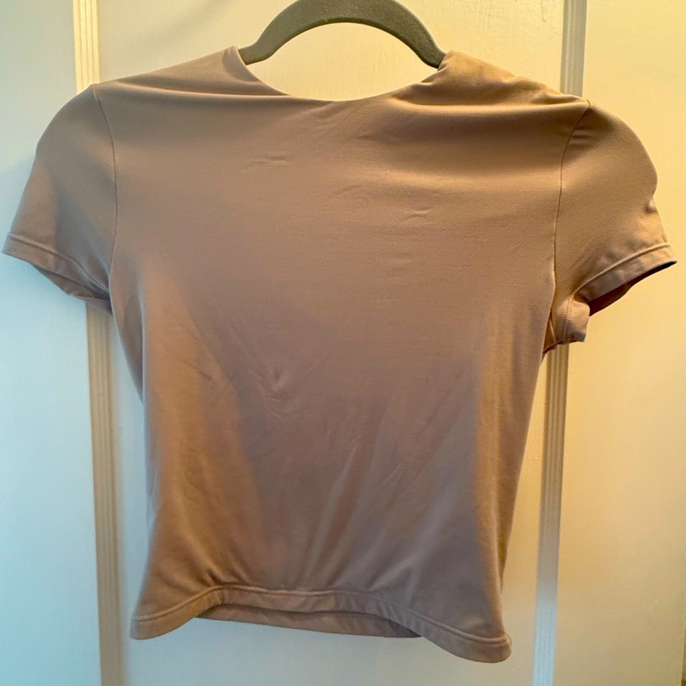 A & F Seamless Crop Tee